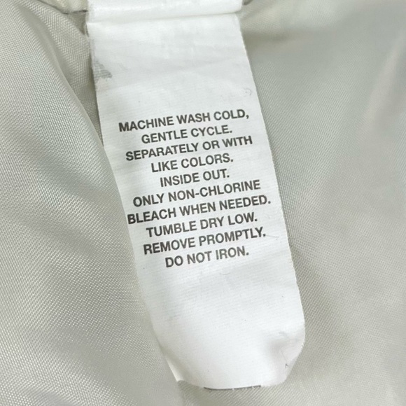 Children's Place XS Size 4 Sequin Animal Print Faux Fur Puff Vest Zipper Puffer - Picture 7 of 8